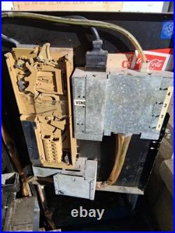 Vintage Coke Coca-Cola Machine Cavalier C4-104 vending Machine Please Read