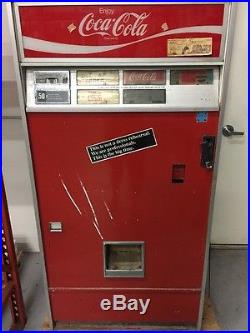 Vintage Coke Coca-Cola Vending Machine