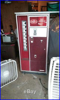 Vintage Coke/Dr. Pepper machine