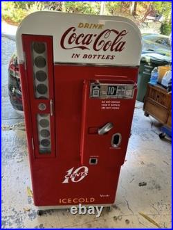Vintage Coke Machine For Sale