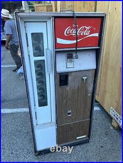 Vintage Coke Machine Model CSSC-8-64