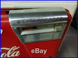 Vintage Coke Machine WC-42T Coca Cola Machine