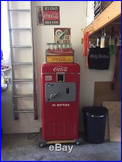 Vintage Coke Machine model 27A Unrestored