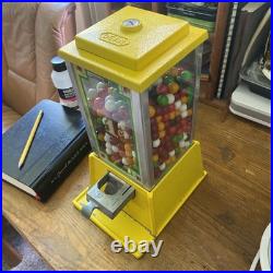 Vintage Dean 1 Cent Penny Yellow Gum Ball Vending Machine Original