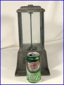 Vintage Dean Penny Arcade Products Beverly Hills 1 cent Candy & Gumballs Machine