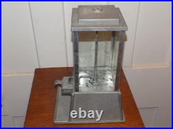 Vintage Dean Penny Arcade Products Co. 1 Cent Gumball Machine No Key