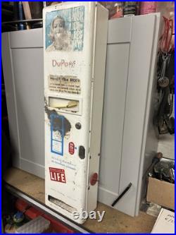 Vintage DuPont 25cent Toothbrush Vending Machine