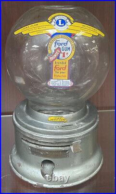 Vintage Ford 1 Cent Lions Club International Gumball Machine with Glass Top