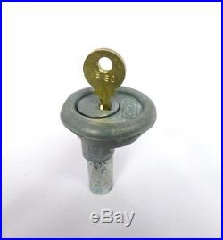 Vintage Ford Bubblegum Machine Penny 1 Cent with Original Glass Globe & Key