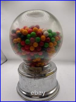 Vintage Ford Gumball / Candy Vending Machine Countertop Globe Dispenser Vintage Ford Gumball / Candy Vending Machine Countertop Globe Dispenser