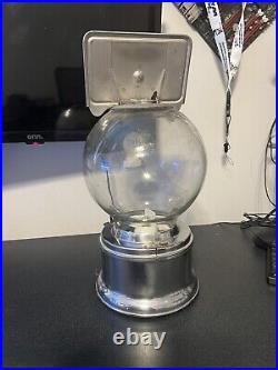 Vintage Ford Gumball Machine Glass Globe & Key