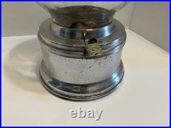 Vintage Ford Penny Gumball Machine Glass Globe Lock and Key
