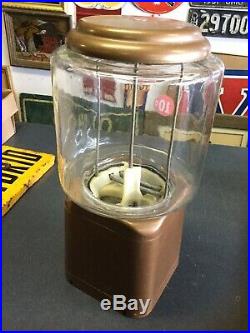 Vintage GumBall/Peanut/capsule Machine Oak Acorn Vending Coin OP 10 cent withkey