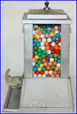 Vintage Gumball Machine 1930's SUN 5 Cents Vending Machine Coin Op Store