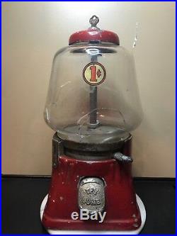 Vintage Gumball Machine. 1 Cent Silver King. Original Red Paint And Key. 1940s