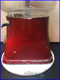 Vintage Gumball Machine. 1 Cent Silver King. Original Red Paint And Key. 1940s