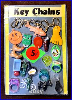 Vintage Gumball Vending Machine Display Card 5 x 7 5 CENTS KEY CHAINS X3a