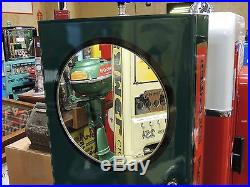 Vintage Lucky Strike Cigarette Vending Machine\Cast Iron Base Working Condition