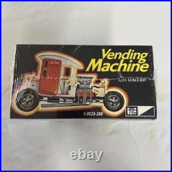 Vintage MPC Vending Machine Model Coca Cola Original Kit 1-0629-200 Mint Cond