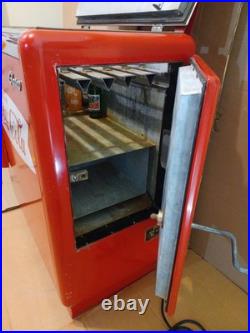 Vintage, Mid-Century Glasco GBV50 Coca-Cola Vending Machine, in working order