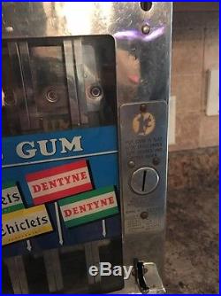 Vintage Mills Adams Gum Machine Coin Operated Penny Operated Chiclets Rare