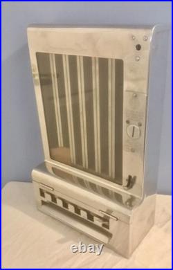 Vintage Mills Penny 1 One Cent Coin Op Operated Candy Vending Machine