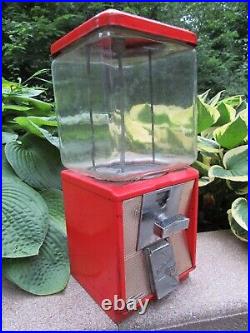 Vintage NORTHWESTERN Glass Globe Gumball Candy Nut vending machine