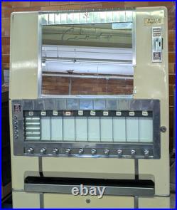 Vintage National Vendors 10C Candy and Gum Machine, No Keys Vintage National Vendors 10C Candy and Gum Machine, No Keys