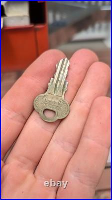 Vintage Northwestern 1 Cent Gum Ball Candy Vending Machine WORKS Magic Bubble