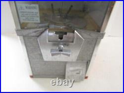 Vintage Northwestern Gumbal Machine Large Quarter Vending Square Rectangle & Key
