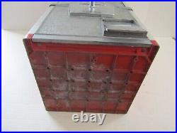 Vintage Northwestern Gumbal Machine Large Quarter Vending Square Rectangle & Key