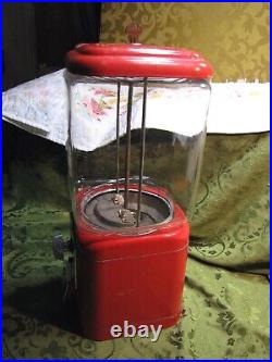 Vintage Oak Acorn 1 Opening Gumball Vending Machine 5 Cent Coin Operated