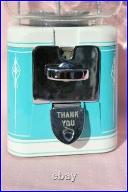 Vintage Oak Acorn Vending Machine Betty Boop On Route 66