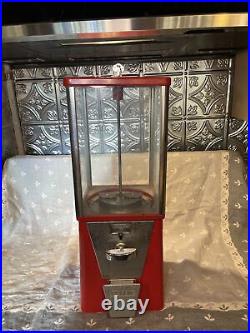 Vintage Oak Candy Gumball Vending Machine Glass Panels 10c mech. Working