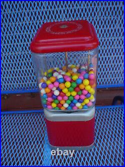 Vintage Oak Mfg. Company Acorn 1 Cent Candy Gumball Nut Vending Machine No Key