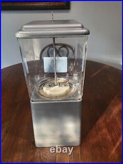 Vintage Oak Vista 25 Cent Quarter Silver Gumball Gum Ball Candy Vending Machine