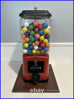 Vintage Old Oak Acorn Gumball Gum Candy Machine 5-Cent On Wood Stand Tabletop