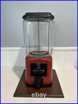 Vintage Old Oak Acorn Gumball Gum Candy Machine 5-Cent On Wood Stand Tabletop