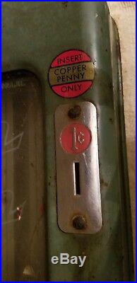 Vintage One Cent Penny Vending Gum Machine has No Key Original Green Paint