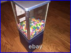 Vintage Original OAK Penny Nickel Combo Gumball Machine withStand Arcade Room