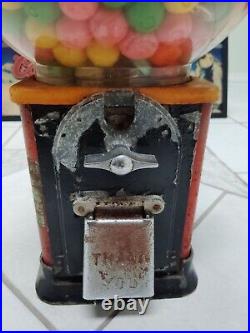 Vintage PENNY 1 CENT GUMBALL GUM VENDING VENDOR MACHINE Red With Key And Prizes