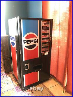 Vintage Pepsi Soda Can vending machine Dixie-Narco 57 Tall. 6-column, Works+Keys