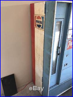Vintage Pepsi Soda Vending Machine Vendorlator VF110PB-A Reduced Priced to Sell