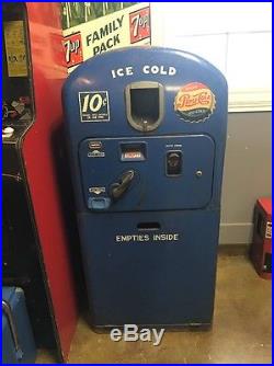 Vintage Pepsi VMC 27b Machine Coin Operated Coca Cola 7up Rare