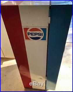 Vintage Pepsi Vendorlator Vendo Co Vending Machine VFA56B-B 510045882