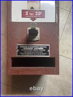 Vintage Roi-Tan Counter Matic Cigar Dispenser Quarter Vending Machine With Key