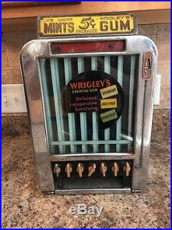 Vintage Rowe Wrigleys Gum Machine Coin Operated Mints Nickel Operated Rare