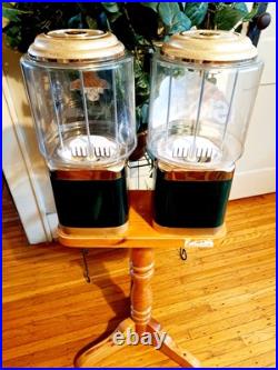 Vintage SSF Twin-Head Candy Gumball Vending Quarter Machine With Keys Green Gold