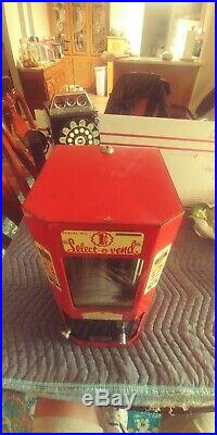 Vintage Select O Vend Sign Candy Gum Vending Machine and Key