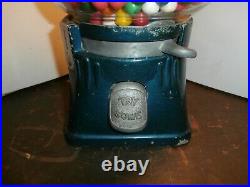 Vintage Silver King 5 cents gumball machine with key JC266 Chalice CO